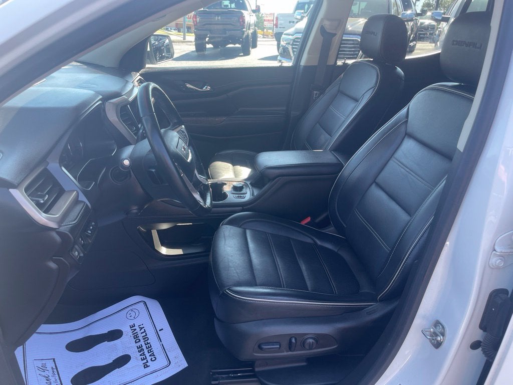 2023 GMC Acadia FWD Denali