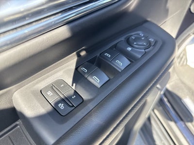 2024 GMC Yukon 4WD SLT