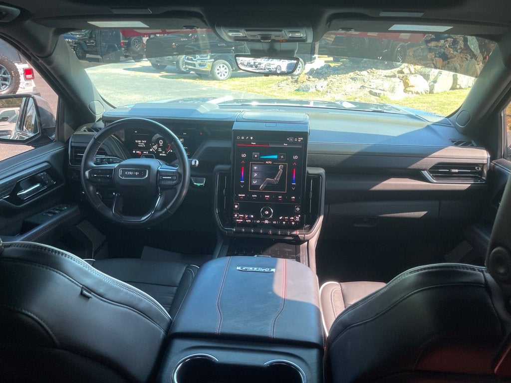 2025 GMC Yukon AT4 Ultimate