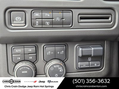 2024 Chevrolet Suburban 4WD RST