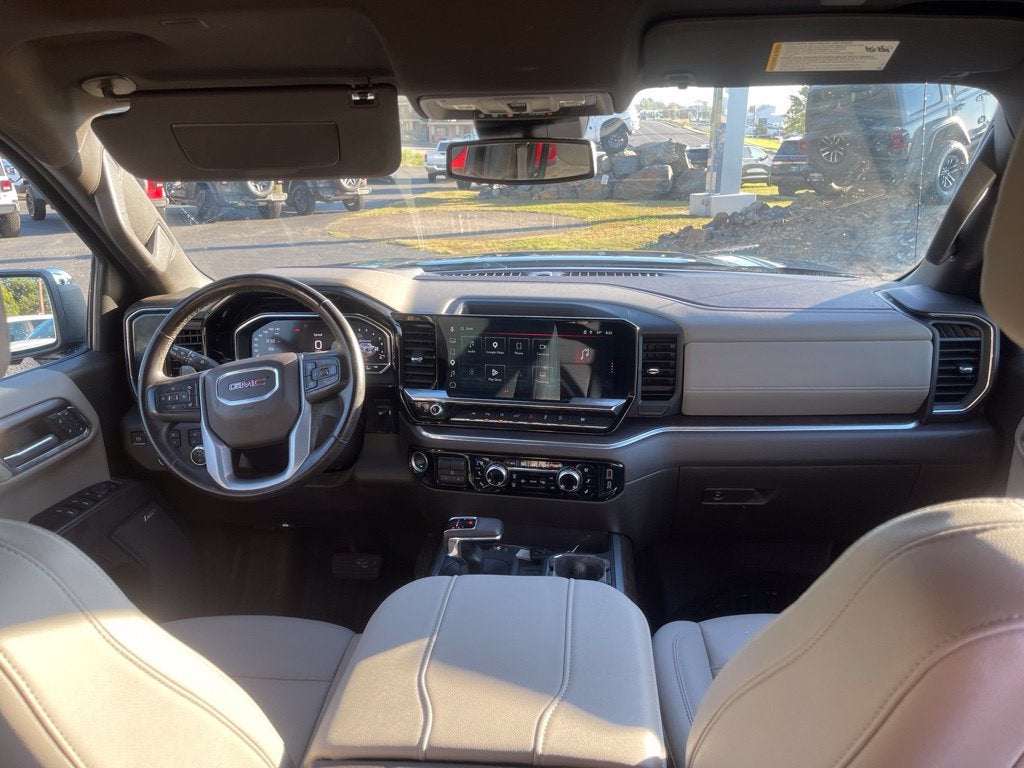 2024 GMC Sierra 1500 4WD Crew Cab Short Box SLT