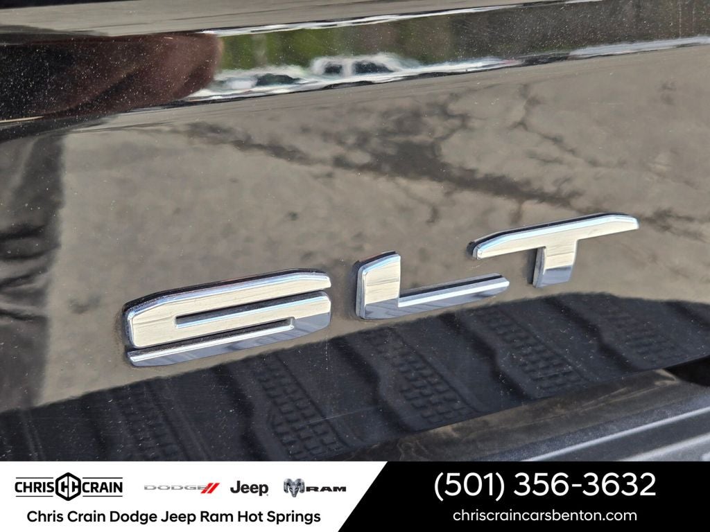 2025 GMC Sierra 1500 4WD Crew Cab Short Box SLT