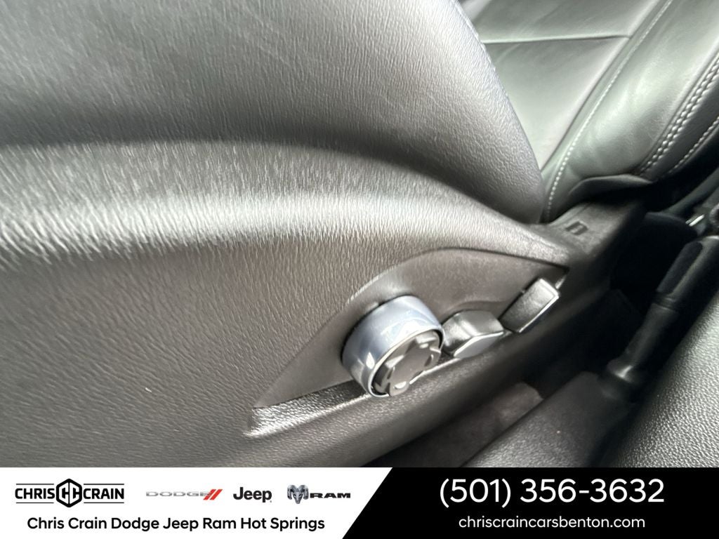 2025 Cadillac XT4 FWD Premium Luxury