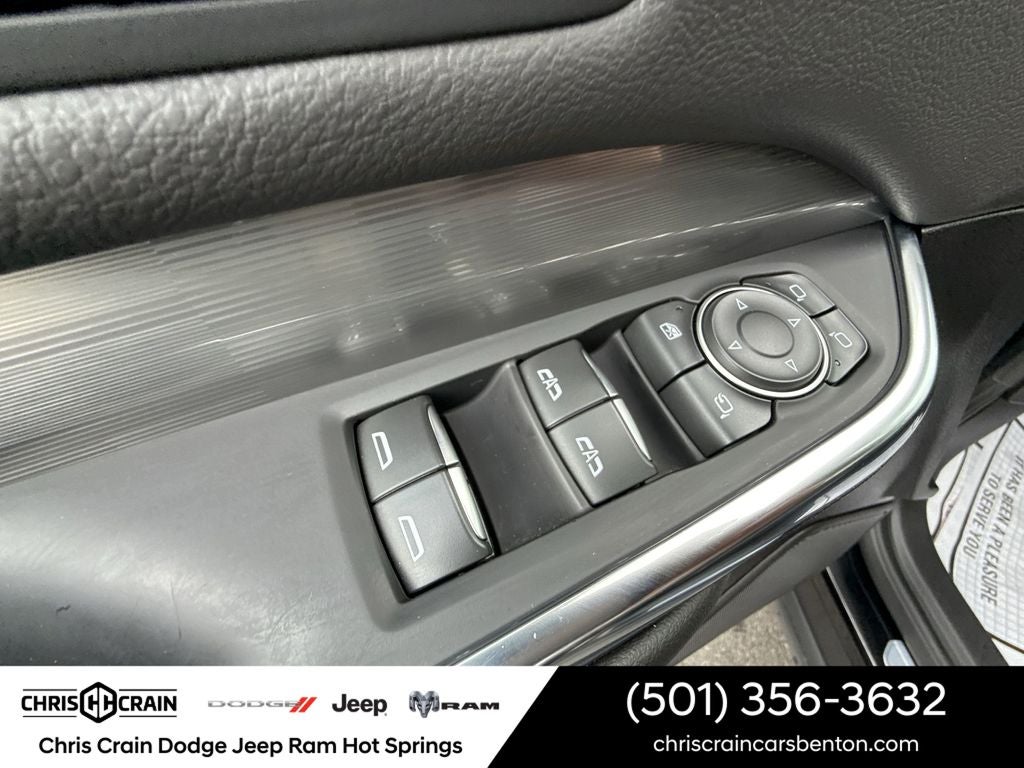 2025 Cadillac XT4 FWD Premium Luxury