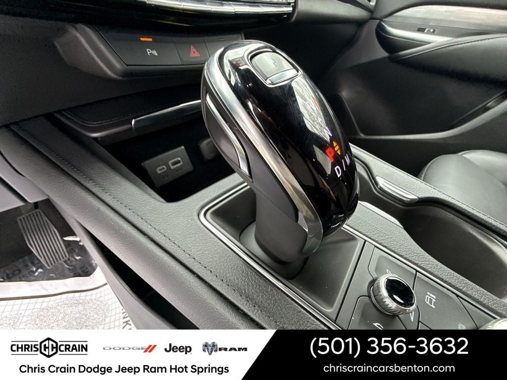 2025 Cadillac XT4 FWD Premium Luxury