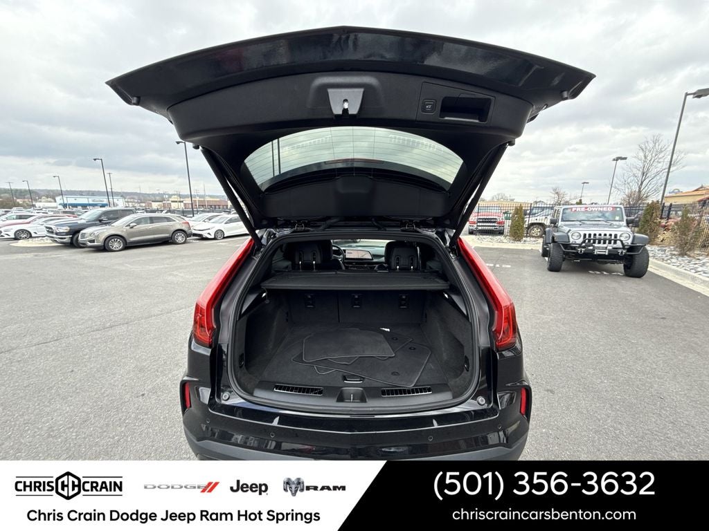 2025 Cadillac XT4 FWD Premium Luxury