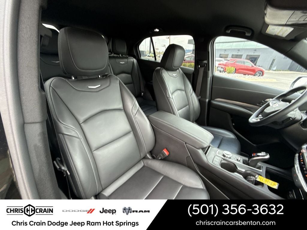 2025 Cadillac XT4 FWD Premium Luxury