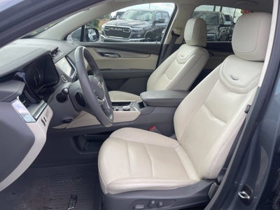 2022 Cadillac XT5 FWD Premium Luxury
