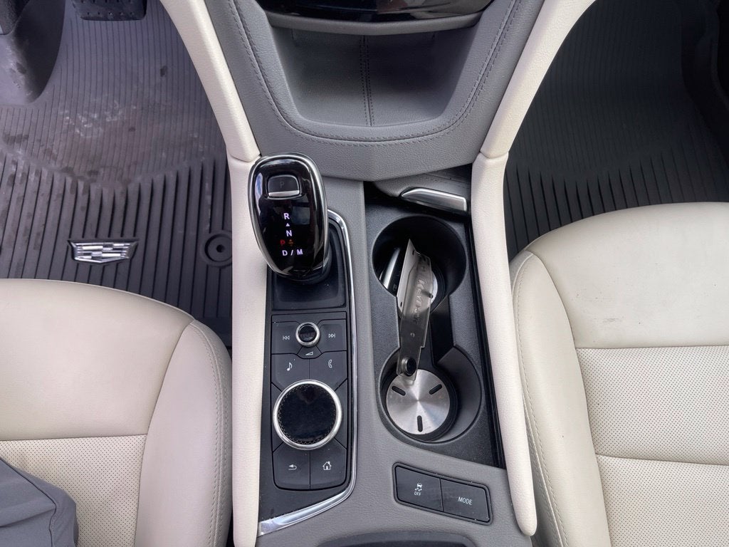 2022 Cadillac XT5 FWD Premium Luxury