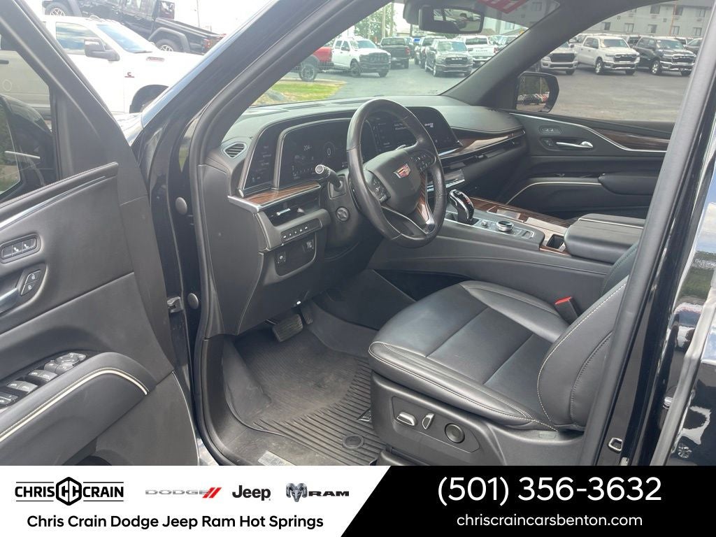 2022 Cadillac Escalade 4WD Luxury
