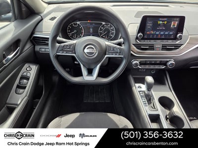 2025 Nissan Altima SV FWD