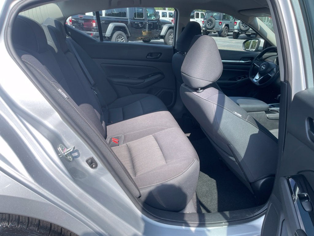 2023 Nissan Altima SV FWD