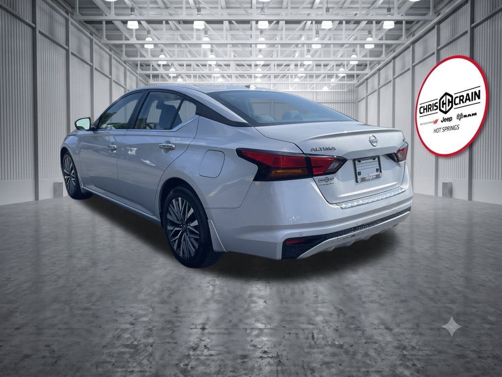 2023 Nissan Altima SV FWD
