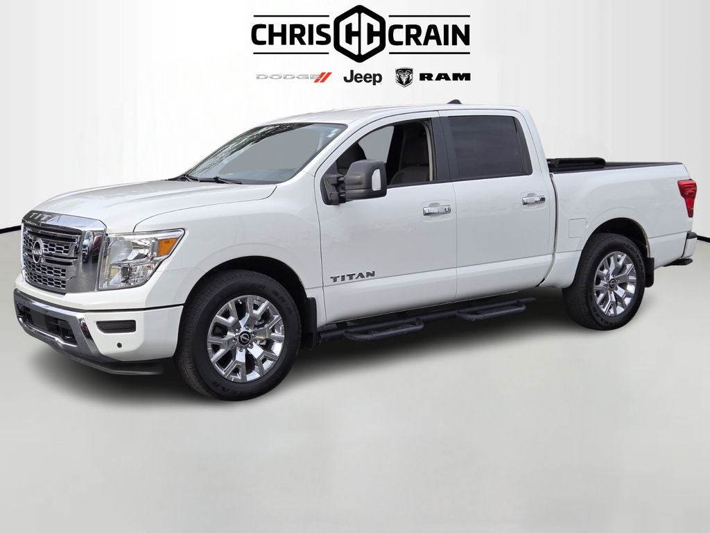 2024 Nissan TITAN Crew Cab SV 4x2
