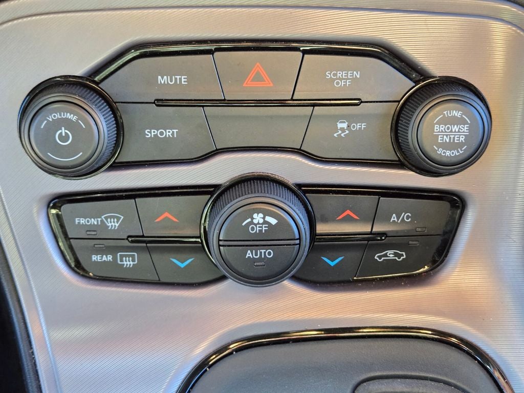 2023 Dodge Challenger SXT