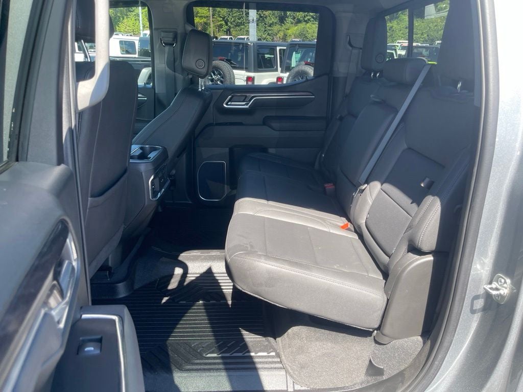 2025 Chevrolet Silverado 1500 4WD Crew Cab Short Bed LTZ