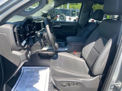 2025 Chevrolet Silverado 1500 4WD Crew Cab Short Bed LTZ