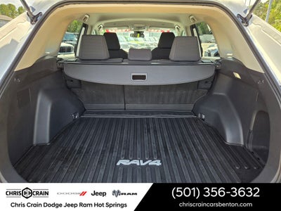 2023 Toyota RAV4 LE