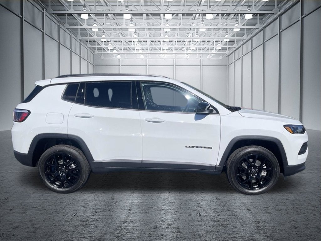 2027 Jeep Compass COMPASS LATITUDE ALTITUDE 4X4