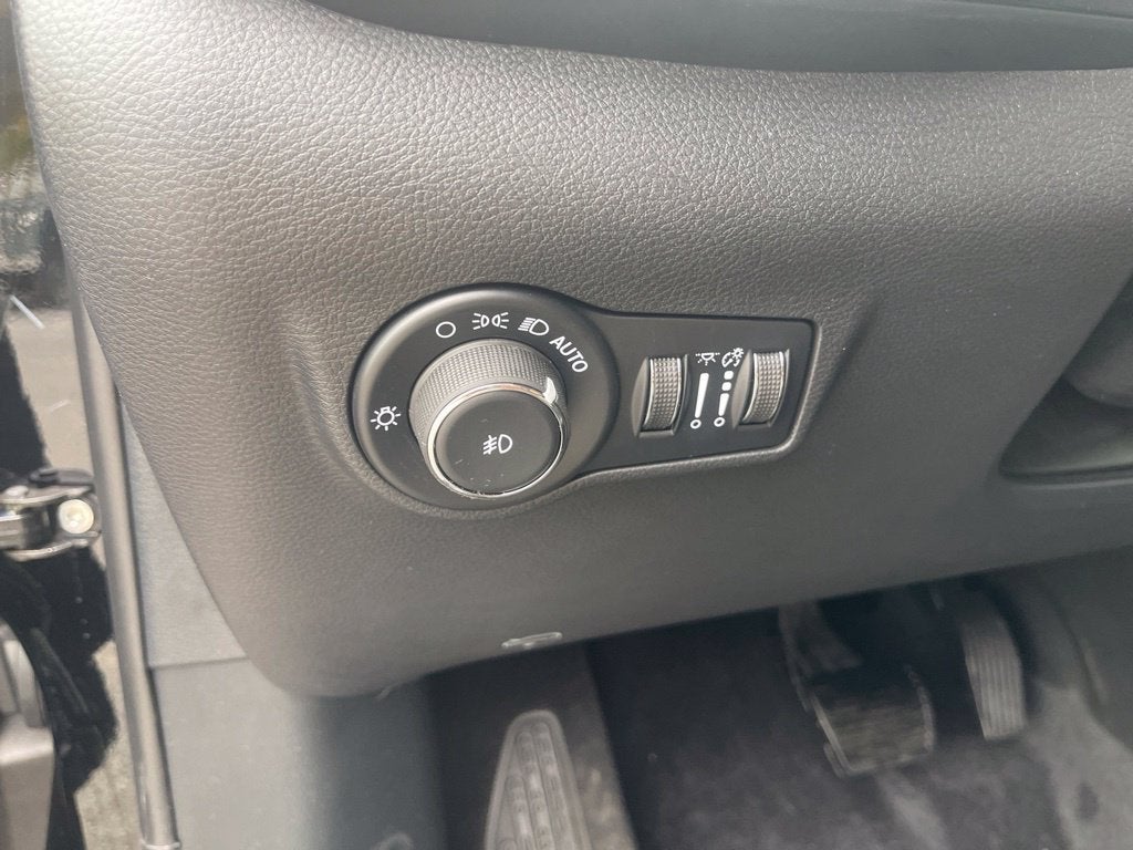 2027 Jeep Compass COMPASS LATITUDE ALTITUDE 4X4