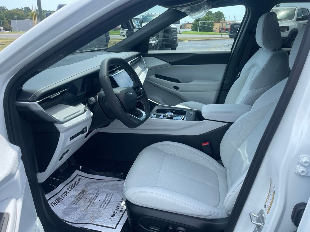 2026 Jeep Cherokee CHEROKEE LAREDO 4X4