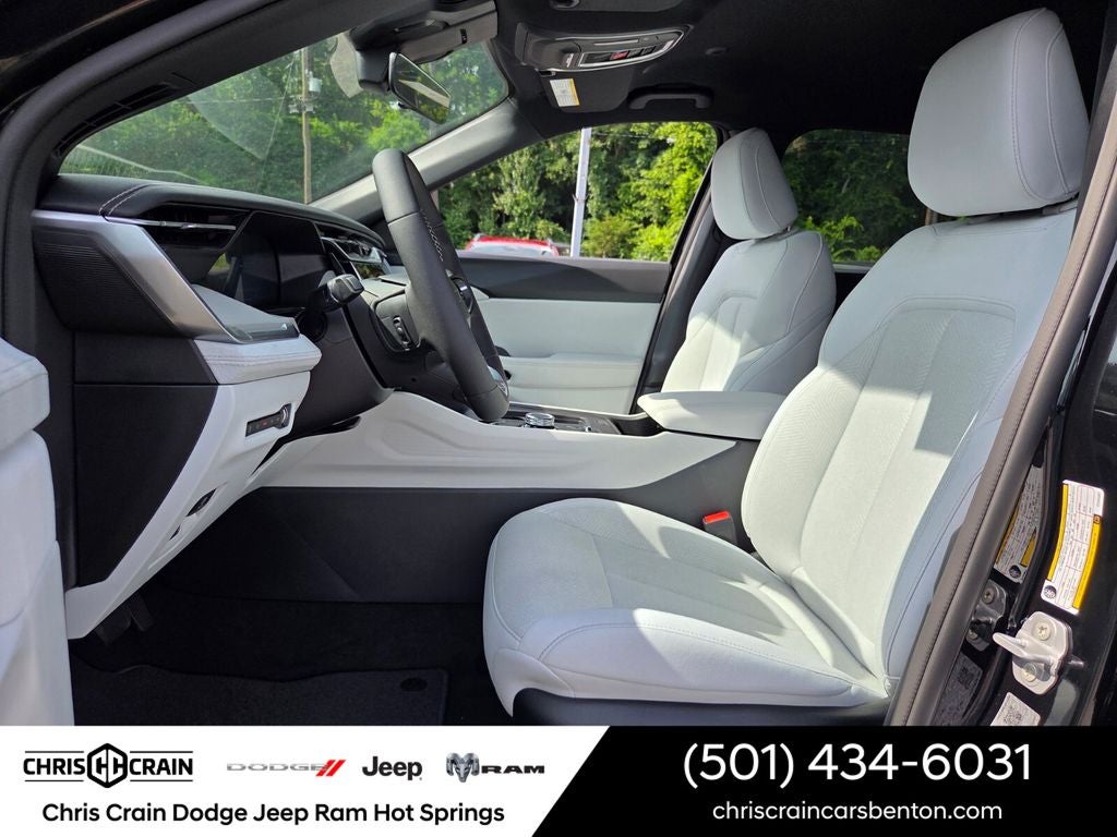 2026 Jeep Cherokee CHEROKEE LAREDO 4X4