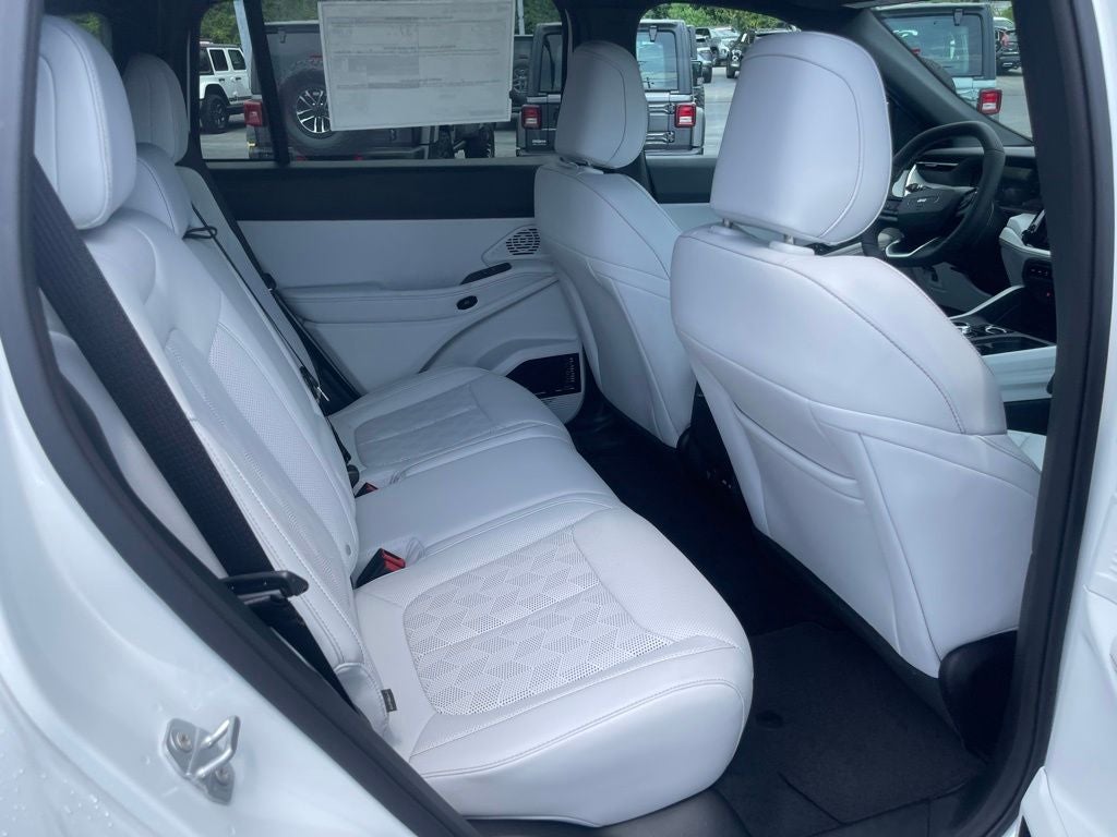 2026 Jeep Cherokee CHEROKEE OVERLAND 4X4