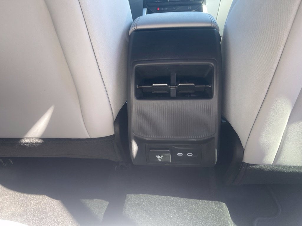 2027 Jeep Cherokee CHEROKEE OVERLAND 4X4
