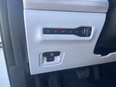 2027 Jeep Cherokee CHEROKEE OVERLAND 4X4