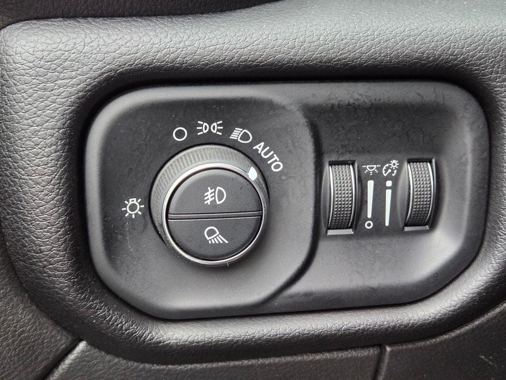 2025 RAM 2500 Laramie Crew Cab 4x4 6'4' Box