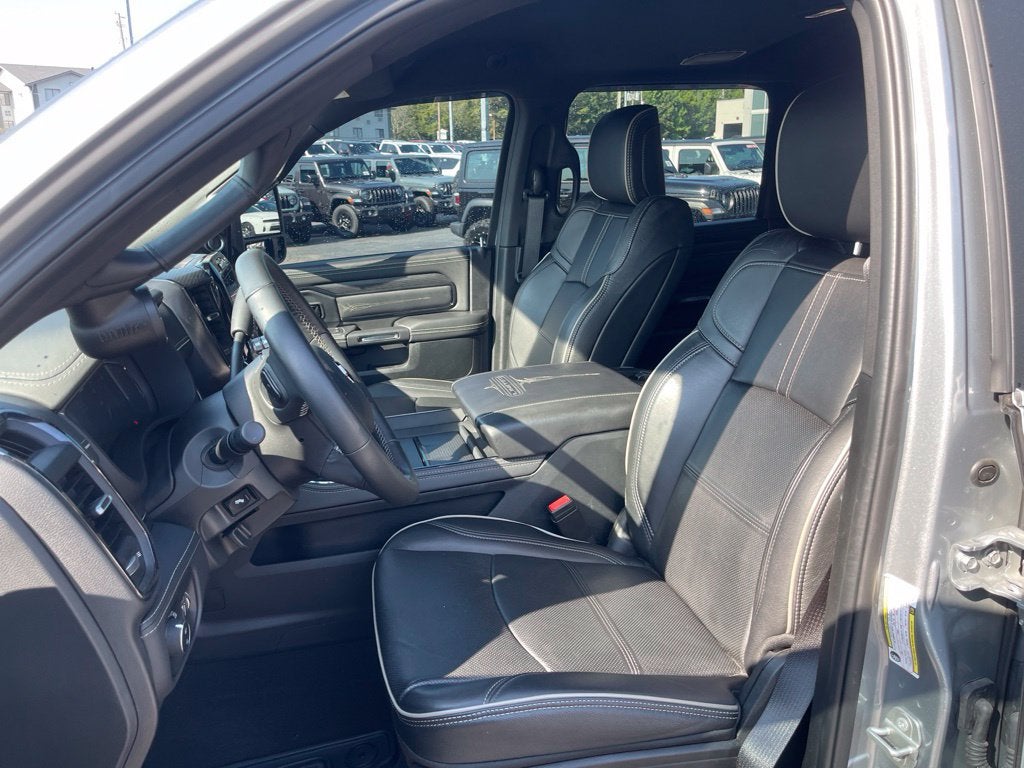 2024 RAM 3500 Limited Crew Cab 4x4 8' Box