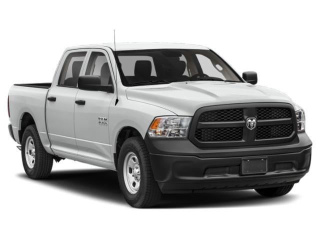2022 RAM 1500 Classic Express Crew Cab 4x4 5'7' Box