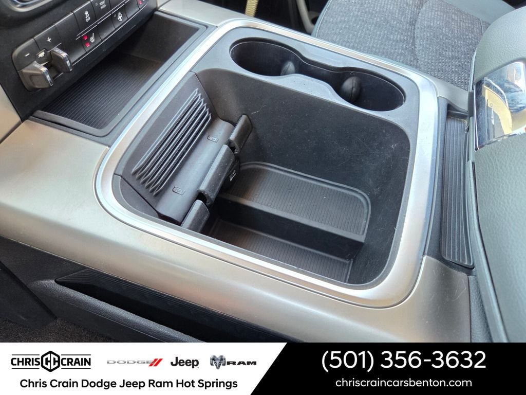 2017 RAM 1500 Big Horn Crew Cab 4x4 5'7' Box