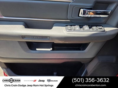 2017 RAM 1500 Big Horn Crew Cab 4x4 5'7' Box