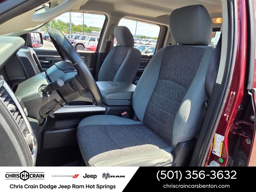 2017 RAM 1500 Big Horn Crew Cab 4x4 5'7' Box