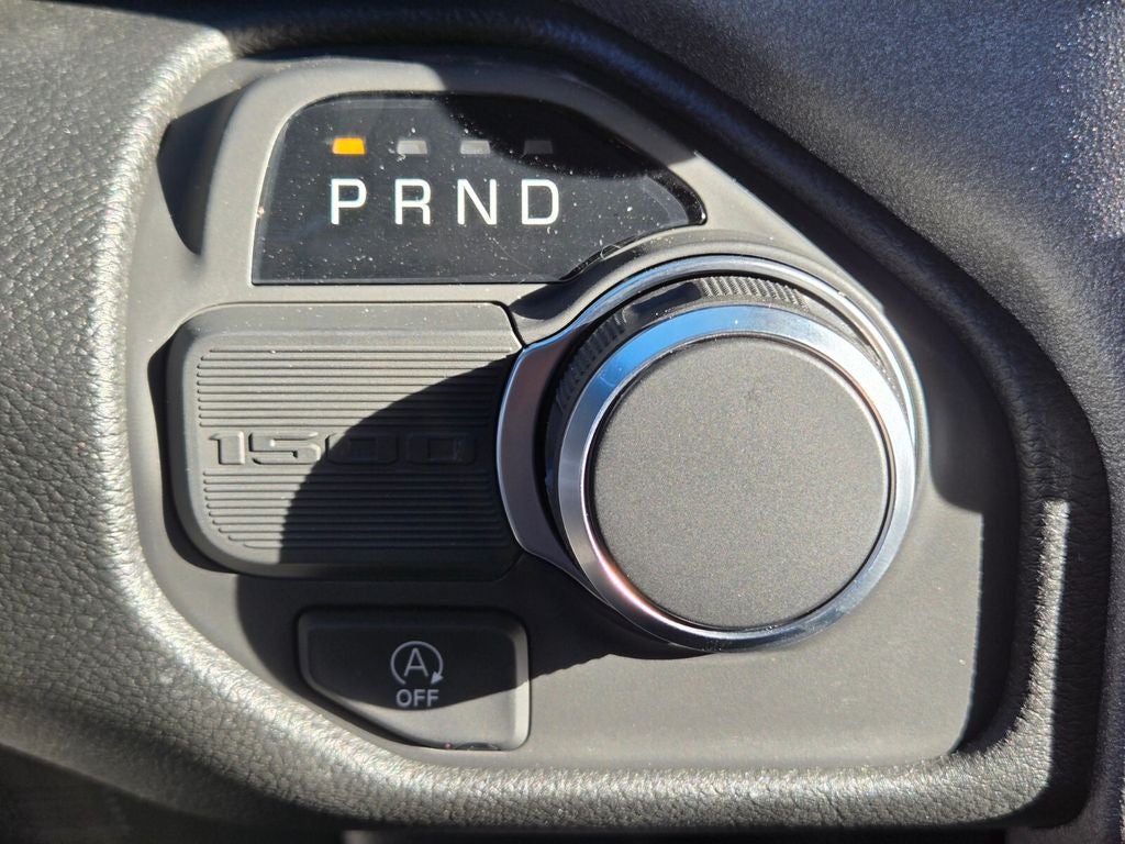 2025 RAM Ram 1500 RAM 1500 TRADESMAN CREW CAB 4X2 5'7' BOX