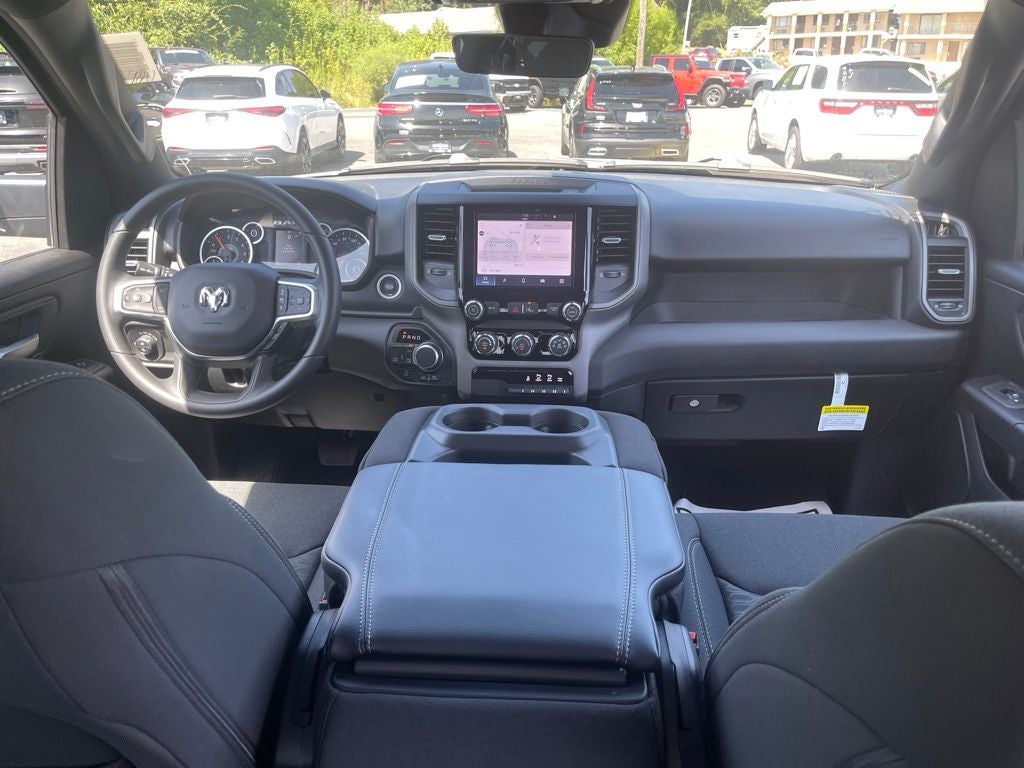 2026 RAM 1500 RAM 1500 EXPRESS CREW CAB 4X4 5'7' BOX