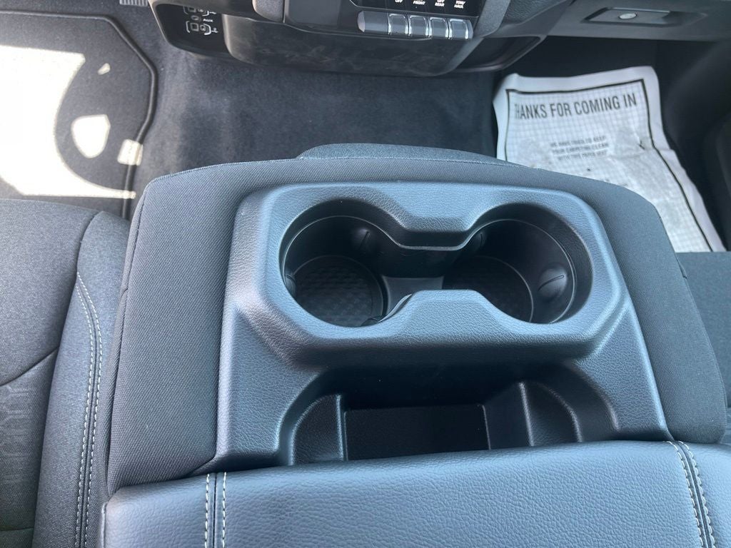 2026 RAM 1500 RAM 1500 EXPRESS CREW CAB 4X4 5'7' BOX