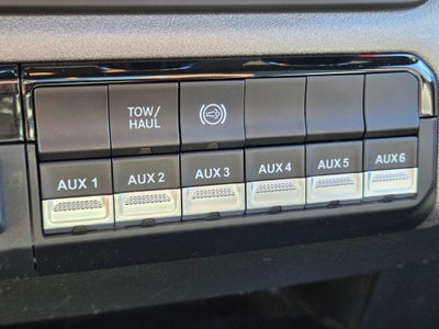 2024 RAM 5500 Chassis Tradesman/SLT