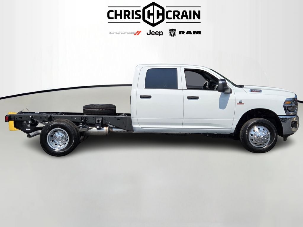 2026 RAM Ram 3500 Chassis Cab RAM 3500 TRADESMAN CREW CAB CHASSIS 4X4 60' CA