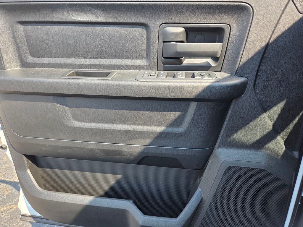 2026 RAM Ram 3500 Chassis Cab RAM 3500 TRADESMAN CREW CAB CHASSIS 4X4 60' CA