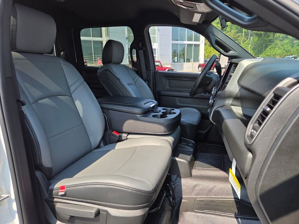 2026 RAM Ram 3500 Chassis Cab RAM 3500 TRADESMAN CREW CAB CHASSIS 4X4 60' CA