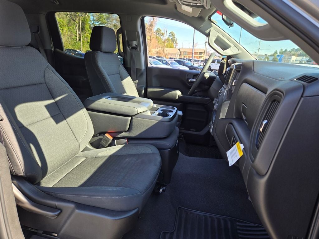 2024 Chevrolet Silverado 1500 4WD Crew Cab Short Bed Custom