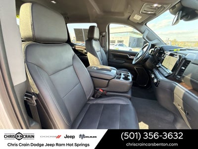 2023 GMC Sierra 1500 4WD Crew Cab Short Box SLT