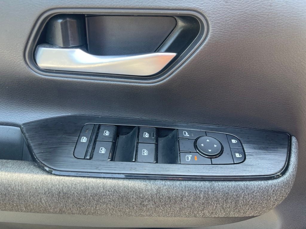 2025 Nissan Kicks SV FWD