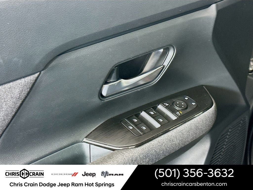 2025 Nissan Kicks SV FWD