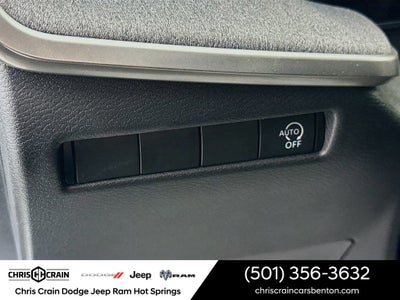 2025 Nissan Kicks SV FWD