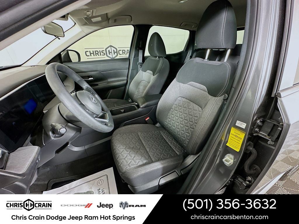 2025 Nissan Kicks SV FWD