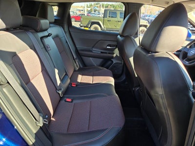 2025 Nissan Kicks SR FWD