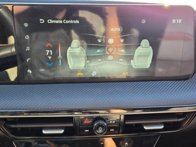 2025 Nissan Kicks SR FWD